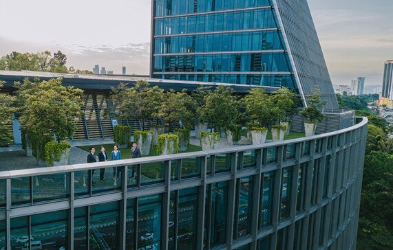 An image of a skybridge between two commercial buildings